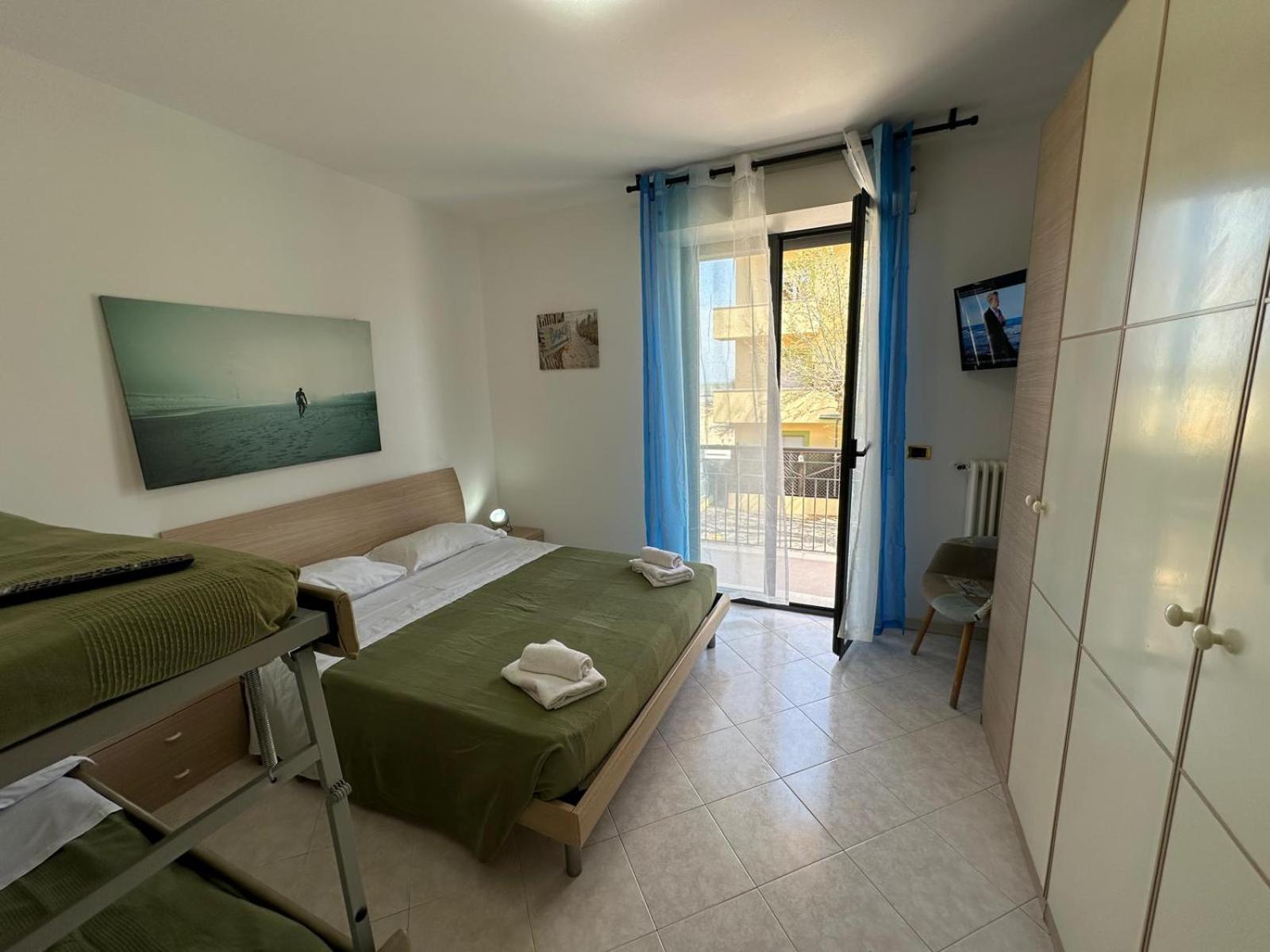 Beach House Holiday Apartments Rimini Eksteriør billede