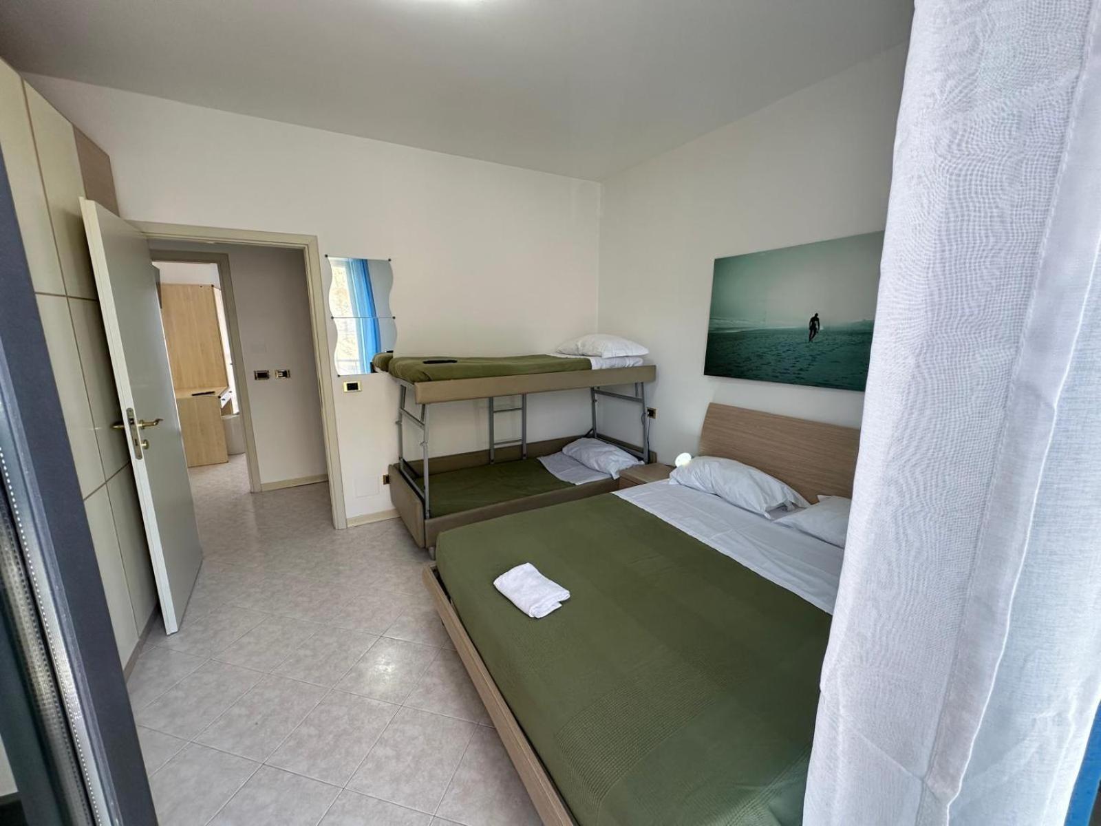 Beach House Holiday Apartments Rimini Eksteriør billede